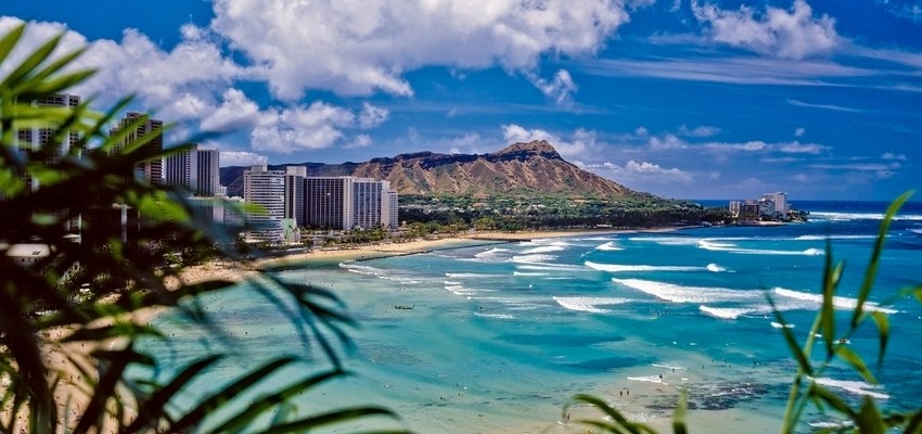 Choose the Perfect Island for Your Hawaiian Honeymoon!